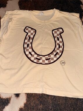 Women’s Cream Horseshoe Graphic Tee